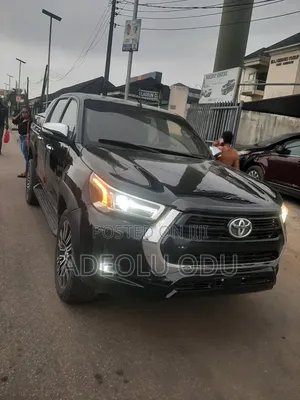 Toyota Hilux 2014 Black