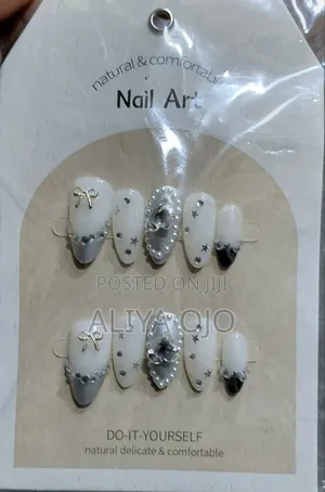 Press-on Nails