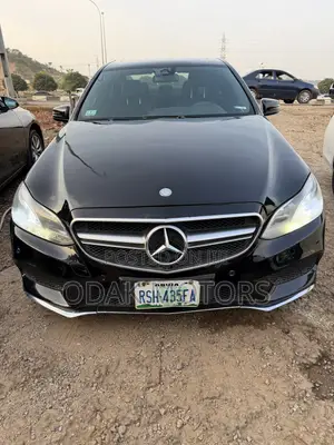 Mercedes-Benz E350 Base 4Matic Sedan AWD (3.5L 6cyl 7A) 2014 Black