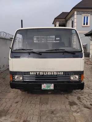 2004 Mitsubishi Canter