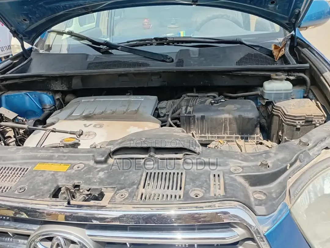 Toyota Highlander Limited 2010 Blue