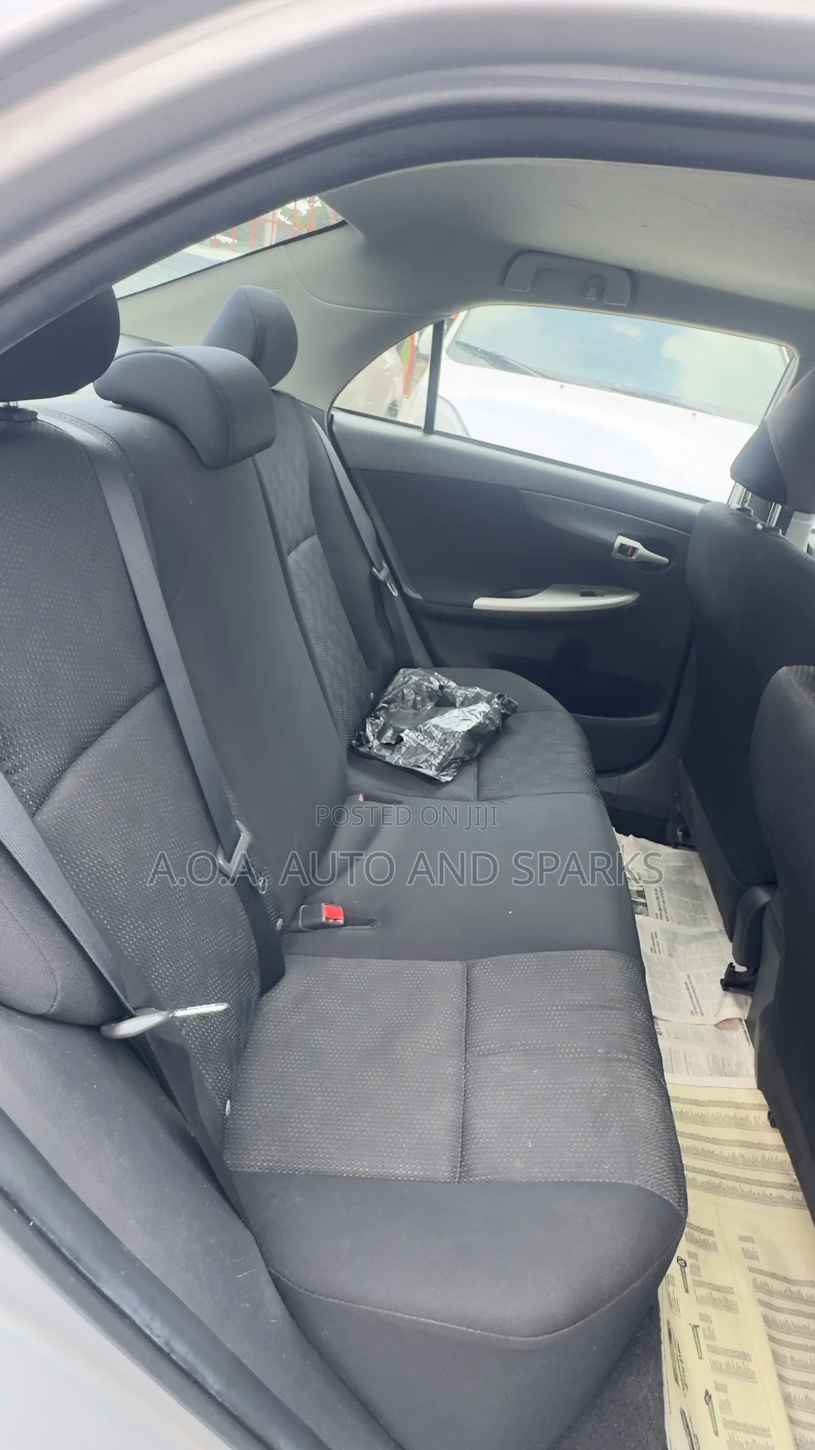Toyota Corolla 2010 Silver