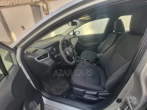Toyota Corolla LE 2020 Silver