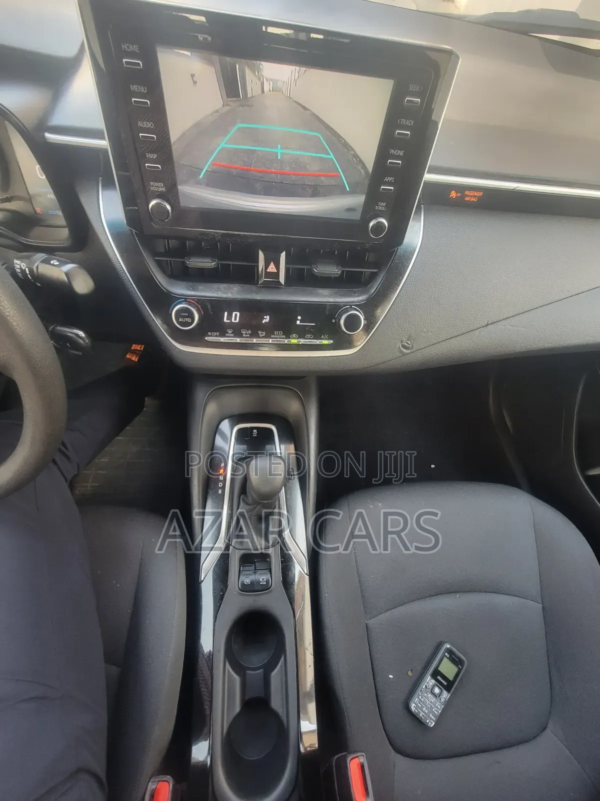 Toyota Corolla LE 2020 Silver