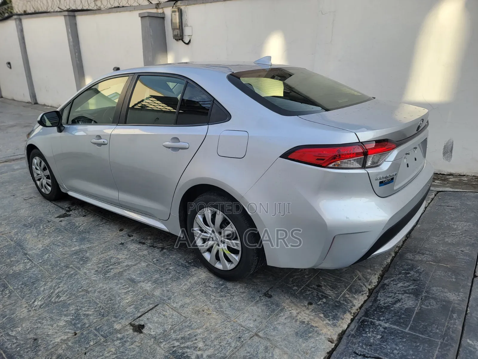 Toyota Corolla LE 2020 Silver