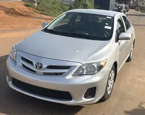 Toyota Corolla LE 4dr Sedan (1.8L 4cyl 4A) 2013 Silver