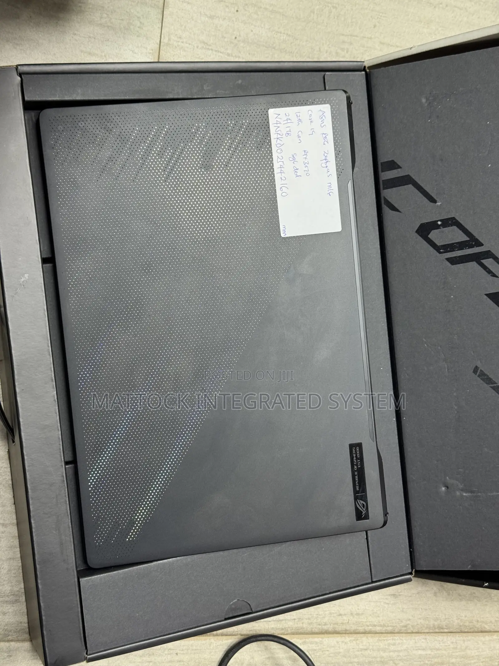Laptop Asus ROG Zephyrus M16 GU603HR 24GB Intel Core i9 SSD 1T