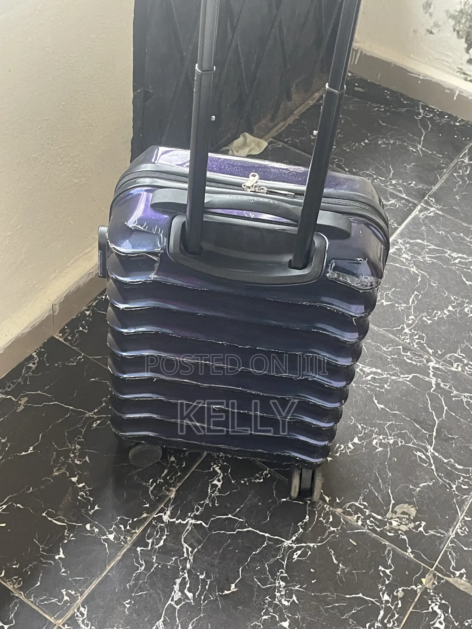 Neat Mini Cabin Luggage Box - 4 Wheels Spinner Hand Luggage