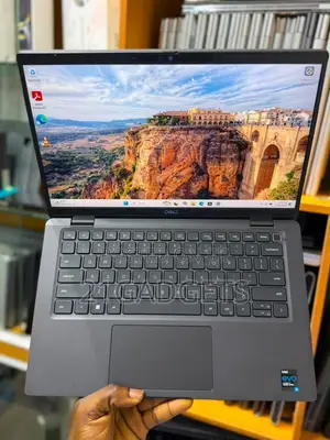 Laptop Dell Latitude 7420 16GB Intel Core i7 SSD 256GB