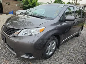 Toyota Sienna LE 8 Passenger 2012 Gray