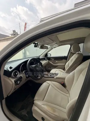 Mercedes-Benz GLC-Class 2018 White