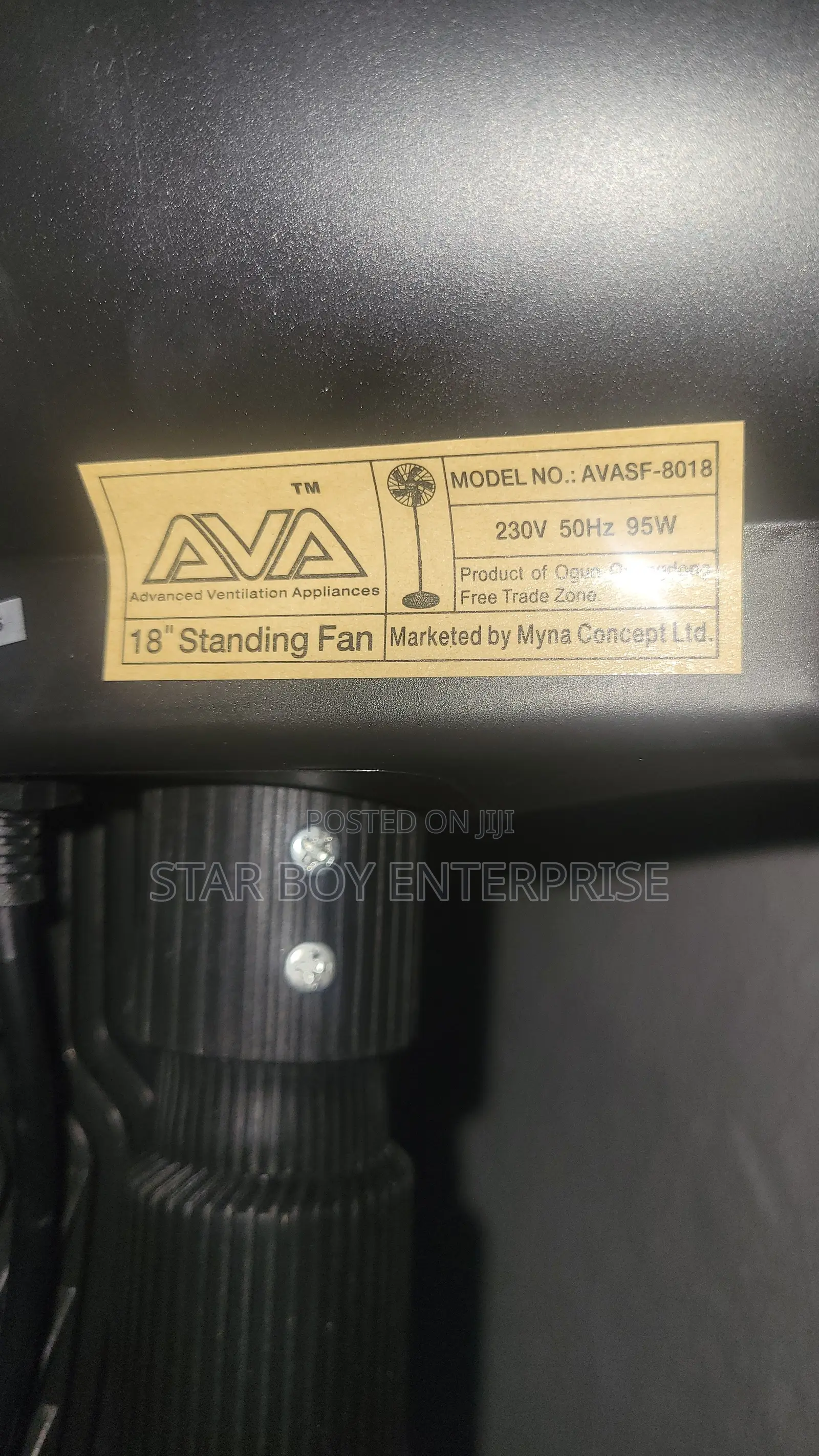 AVA 18" Standing Fan