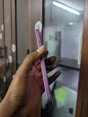 Apple iPhone 16 128 GB Pink