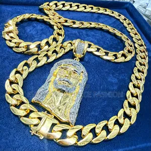 Cuban Chain and Iced Pendant