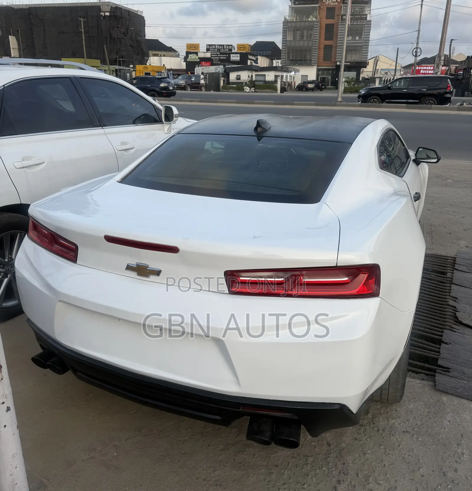 Chevrolet Camaro 2017 White