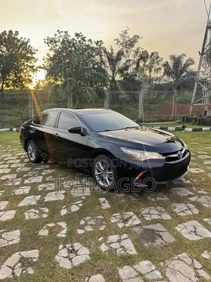 Toyota Camry SE 4dr Sedan (2.5L 4cyl 6A) 2017 Black