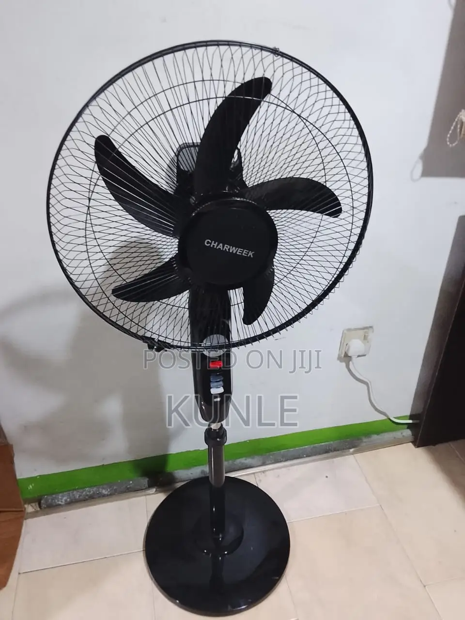 Charweek Rechargeable Solar Standing Fan