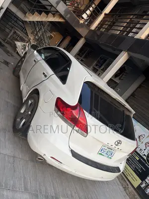 Toyota Venza V6 AWD 2012 White