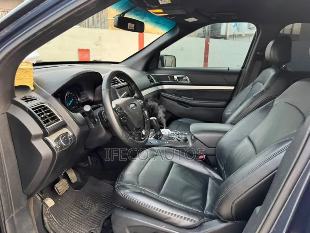Ford Explorer 2016 Blue