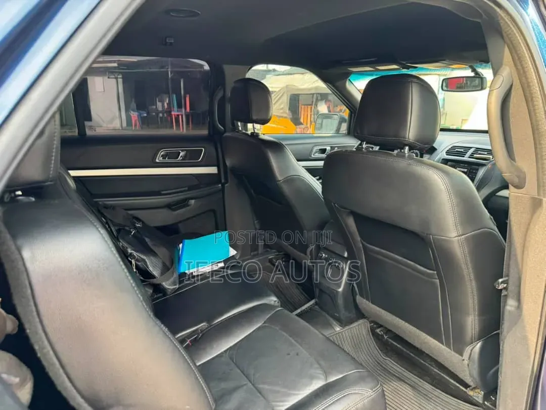 Ford Explorer 2016 Blue