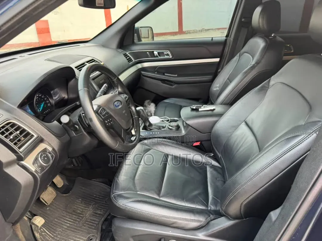 Ford Explorer 2016 Blue