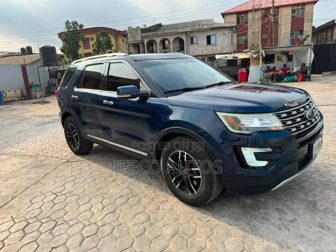 Ford Explorer 2016 Blue