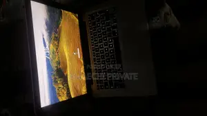 Laptop Apple MacBook Pro 2011 8GB Intel Core i5 HDD 512GB