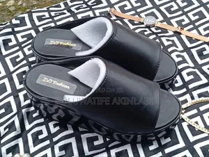 Ladies Wedge