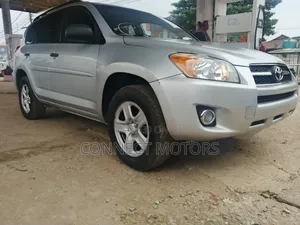 Toyota RAV4 2012 Silver