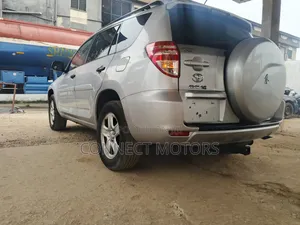 Toyota RAV4 2012 Silver