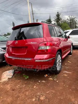 Mercedes-Benz GLK-Class 350 4MATIC 2010 Red