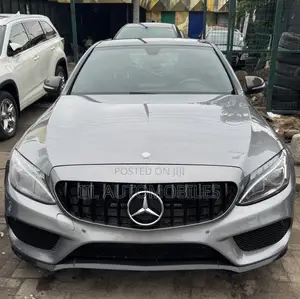 Mercedes-Benz C400 4Matic AWD Sedan (3.0L V6 7A) 2015 Gray