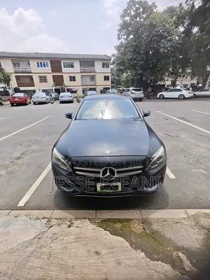 Mercedes-Benz C300 Luxury 4dr RWD Sedan (2.0L 4cyl 7A) 2015 Black