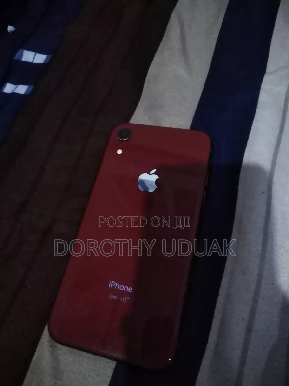 Apple iPhone XR 64 GB Red