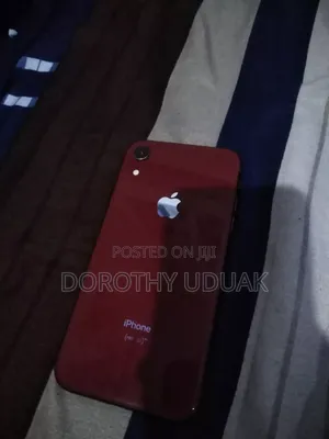 Apple iPhone XR 64 GB Red