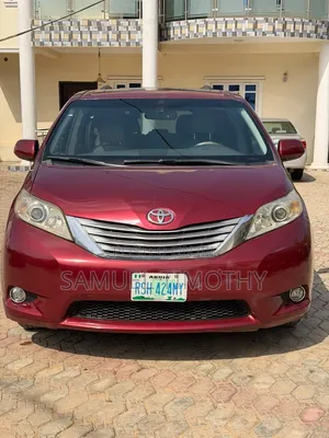 Toyota Sienna XLE 7 Passenger 2012 Red