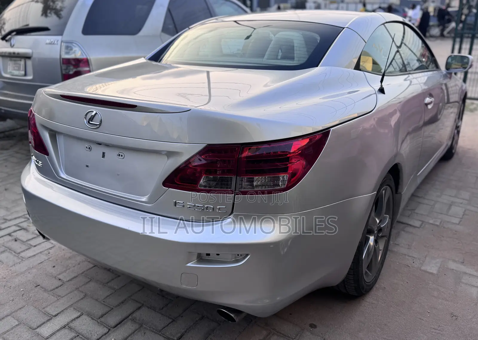Lexus IS 250 C Automatic 2010 Silver