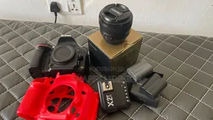 Nikon 610, Lens, Trigger, Battery