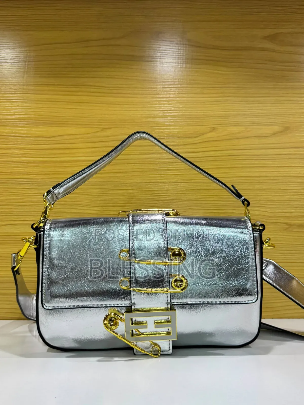 Shoulder Bags