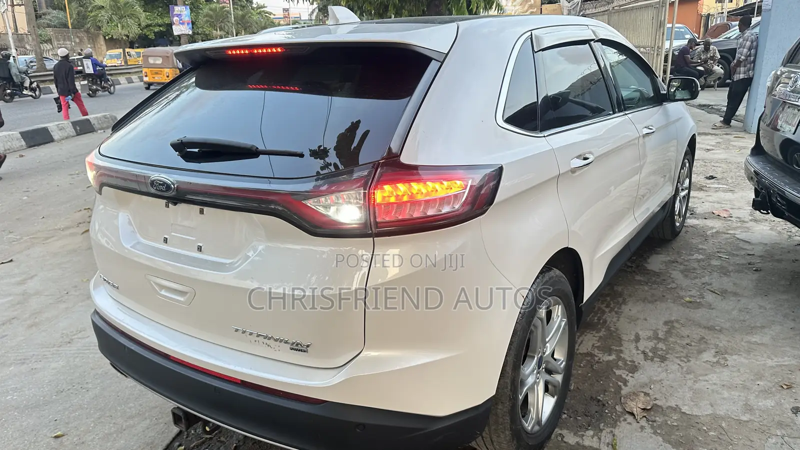 Ford Edge Titanium 4dr AWD 2017 White