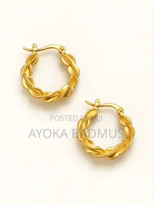 Statement Earring