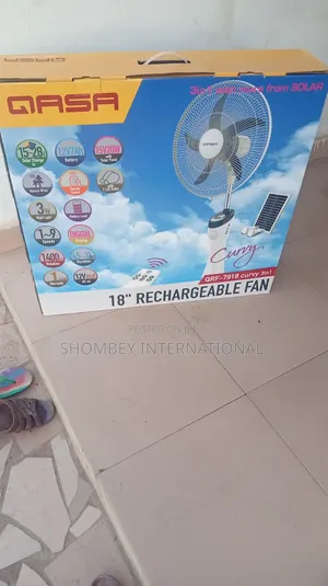 Qasa Curvy 18" Solar Rechargeable Fan With Solar Panel