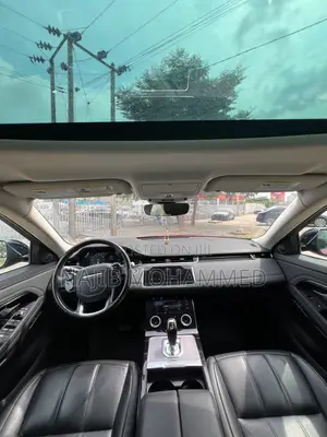 Land Rover Range Rover Evoque SE AWD 2020 Red