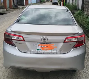 Toyota Camry 2014 Silver