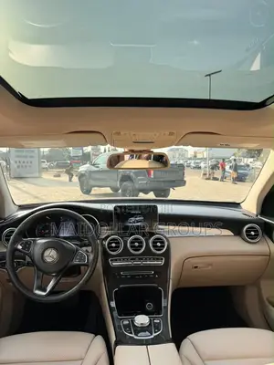 Mercedes-Benz GLC-Class 2017 Blue