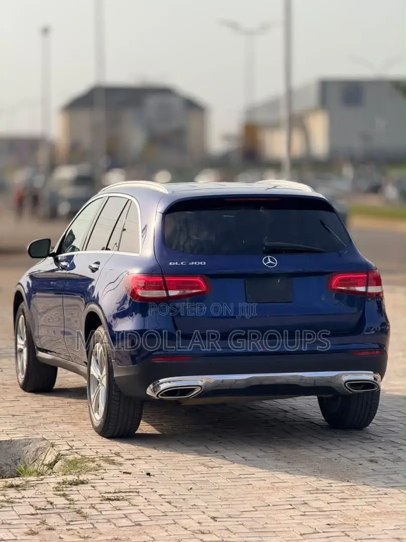 Mercedes-Benz GLC-Class 2017 Blue