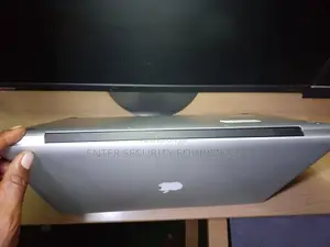Laptop Apple MacBook Pro 2010 8GB Intel Core i7 HDD 1T