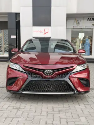Toyota Camry XSE V6 FWD (3.5L 6cyl 8AM) 2018 Red