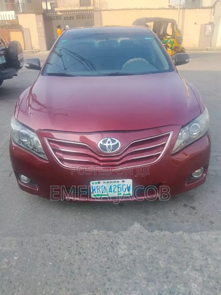 Toyota Camry 2.4 XLE 2008 Red