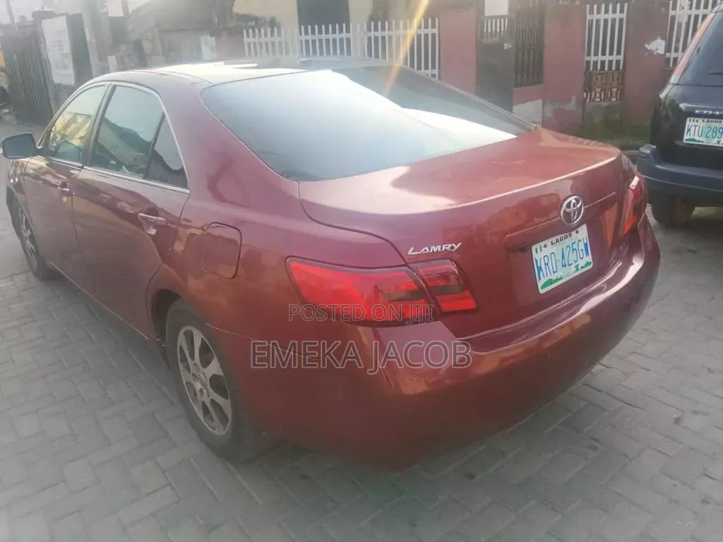 Toyota Camry 2.4 XLE 2008 Red